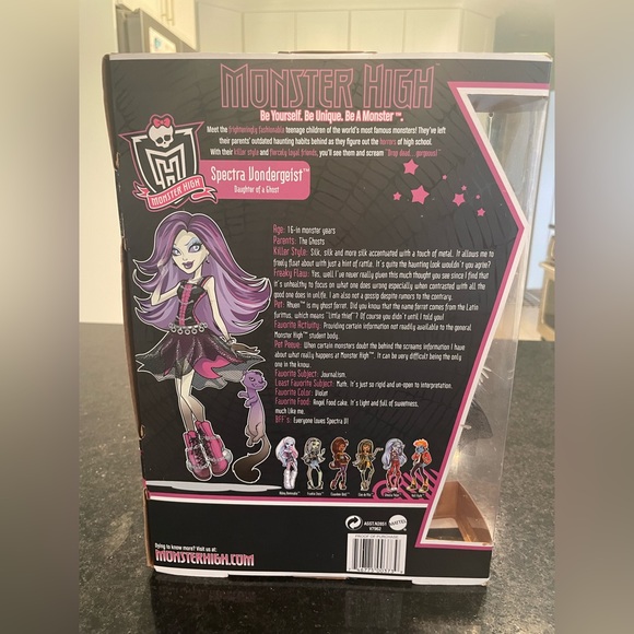 Monster High Spectra Vondergeist First Wave - Picture 5 of 10